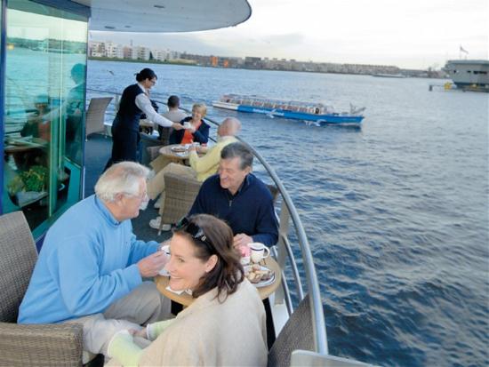 river beatrice outdoor lounge